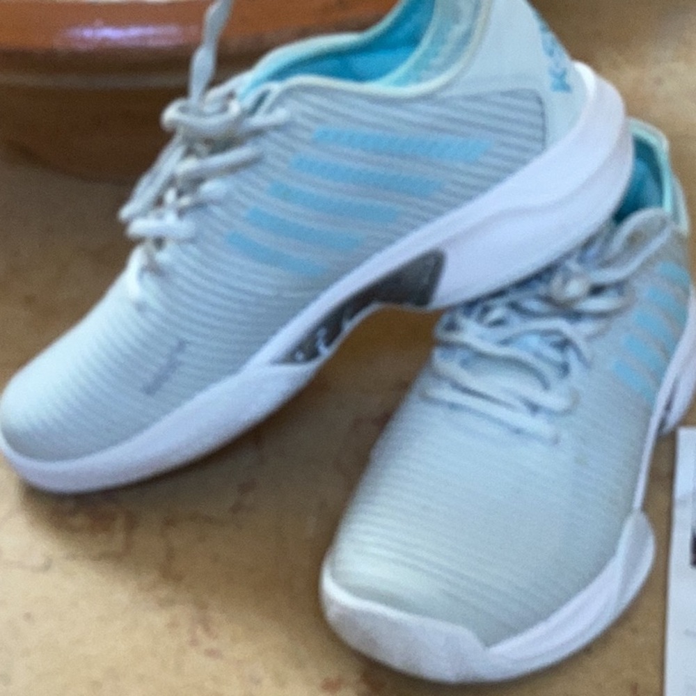K-Swiss court shoes